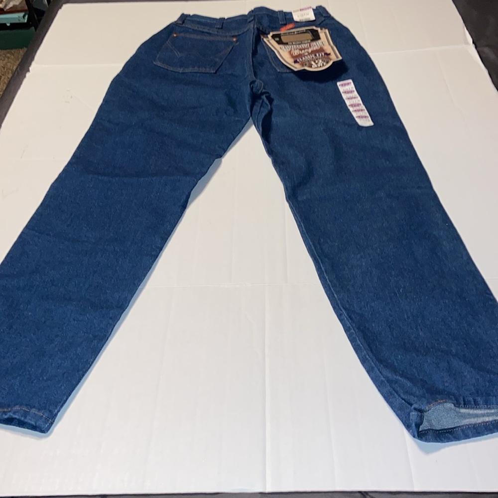 New with tag Cowboy Cut Wrangler Classic Fit Long Rise jeans size 9/10 X 30 - Picture 4 of 12